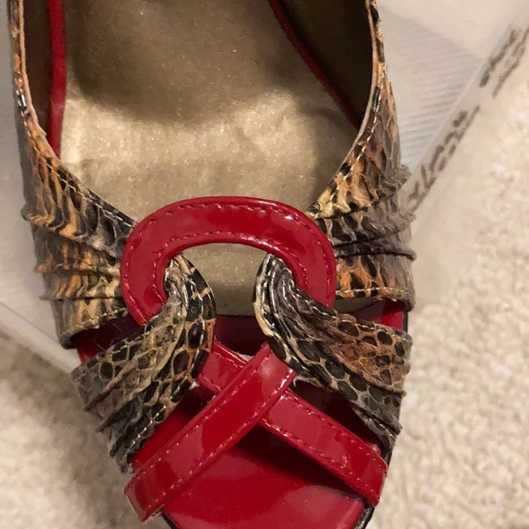 Patterned high heels - Picture 4 of 5